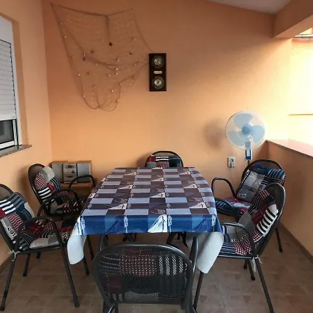 Appartement Luka *